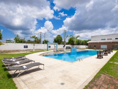 Piscina 24h, Academia e Salão de Danças